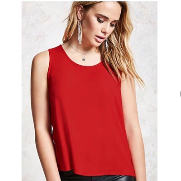 💘 Sleeveless Red Top With Back Slit - Picture 1 of 4
